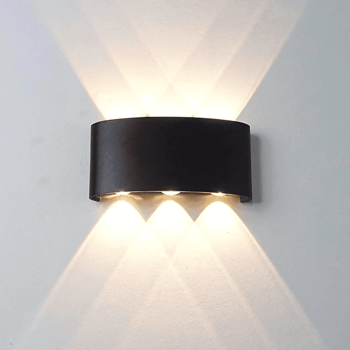 מנורת קיר LED