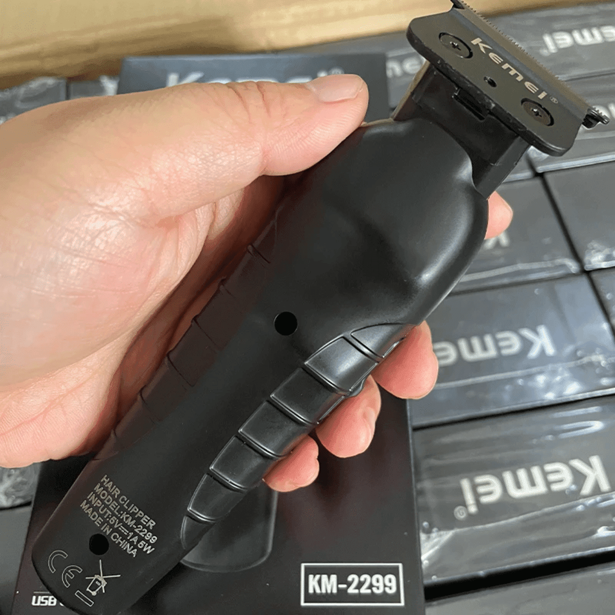 מכונת תספורת אלחוטית מקצועית Kemei 2299