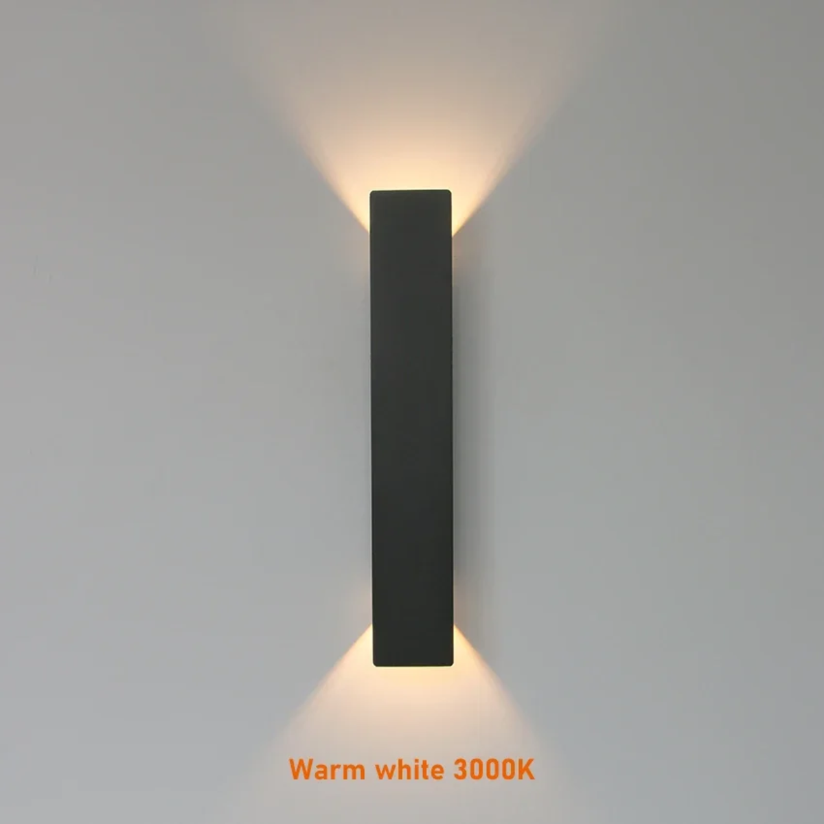 מנורת קיר עמידה למים IP65