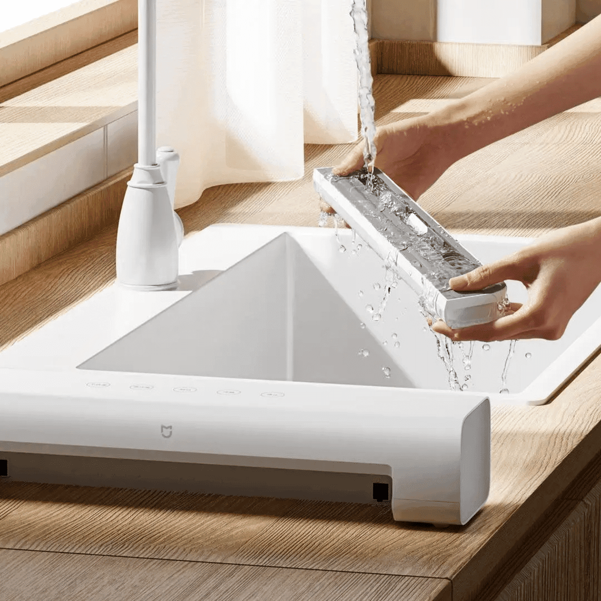 מכונת ואקום Xiaomi Mijia 220V – אוטומטית עם 10 שקיות ואקום חינם