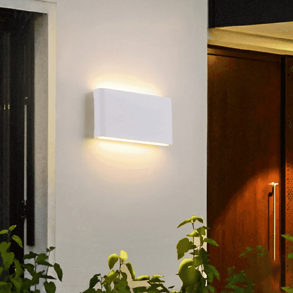 מנורת קיר LED חיצונית עמידה למים 6W/12W