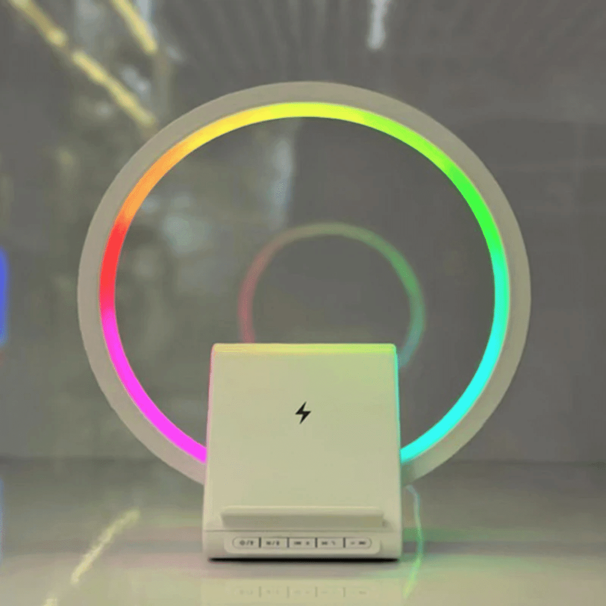 מטען אלחוטי מהיר 15W עם רמקול Bluetooth – תאורת RGB ומנורת לילה
